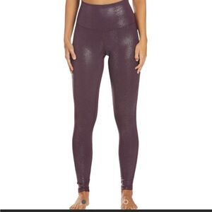 DYI / Define Your Inspiration‎ Women’s burgundy Shine Leggings Size S B2